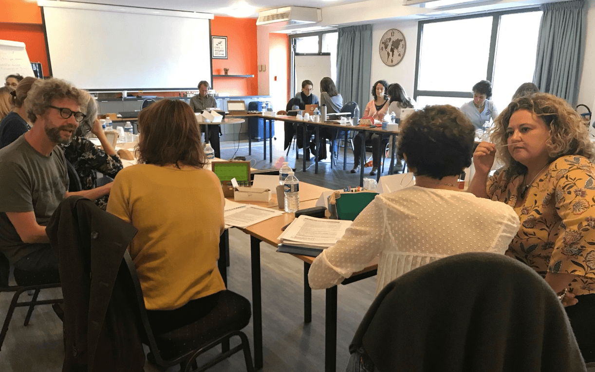 olfactocoaching, accompagnement, formation, animation, groupe, coaching olfactif, développement personnel, coaching avec les odeurs, approche corporelle, mieux-être
